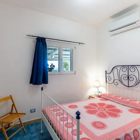 Villa Cala Pira Sul Mare Con Wi-fi *