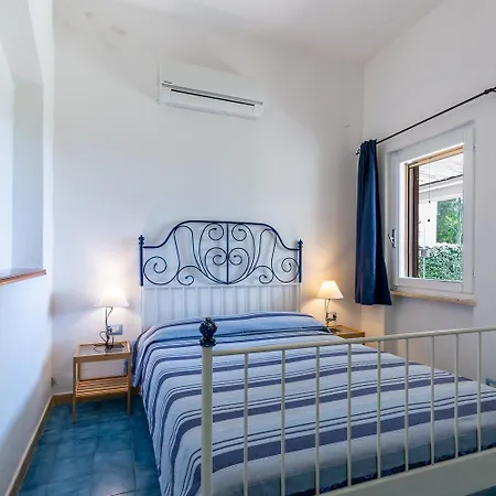 Villa Cala Pira Sul Mare Con Wi-fi Castiadas
