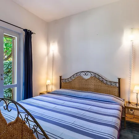 Villa Cala Pira Sul Mare Con Wi-fi